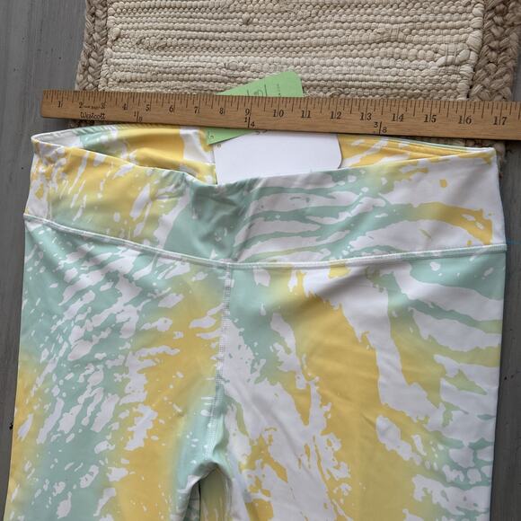 NWT Fabletics Estelle Sports Bra Salar Capri White Yellow Green Set Sz XXL - Picture 5 of 7